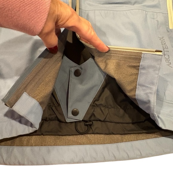 Arc’teryx Javelin JV Gore-Tex Hoodie Jacket Women’s - Picture 13 of 16